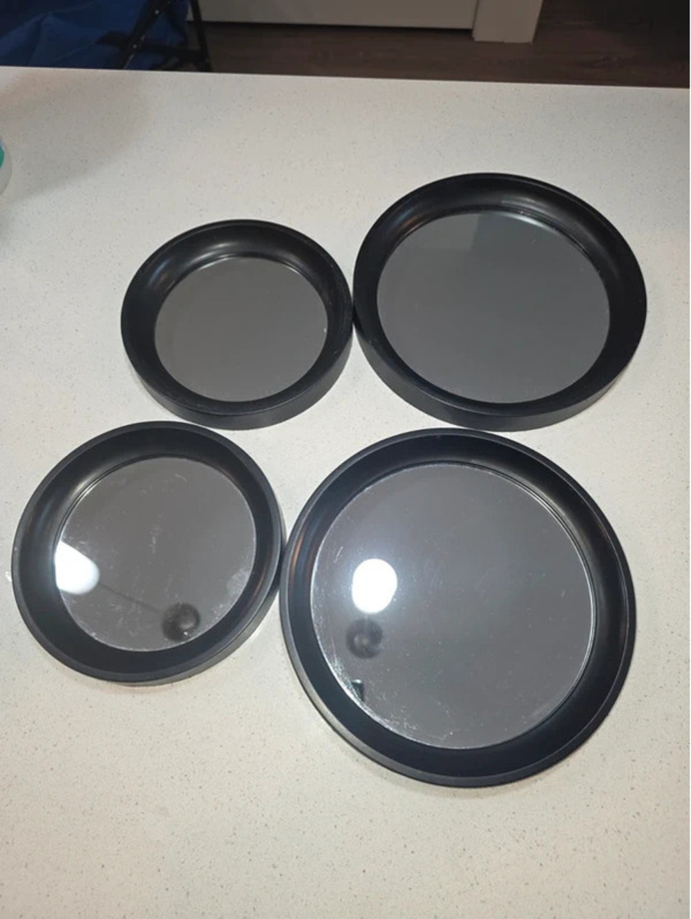 Set of 4 Black Round Wall Mirrors with Hanging Hooks